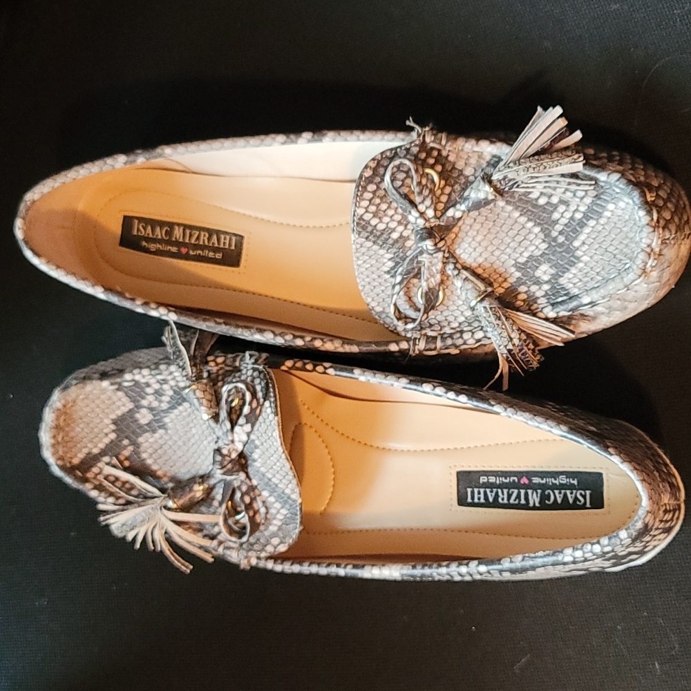 Isaac Mizrahi Tassel Loafer size 8.5 - Picture 1 of 5